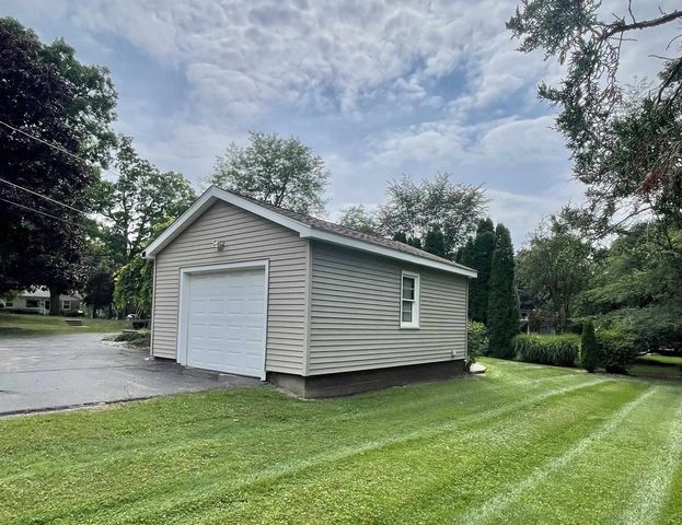 1202 W Oliver Street, Owosso, MI 48867