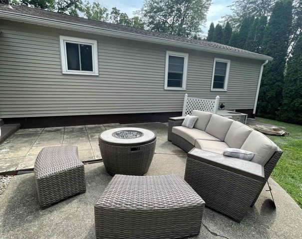 1202 W Oliver Street, Owosso, MI 48867