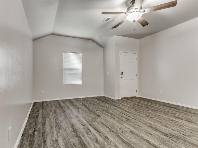 215 Waterside Drive, Newcastle, OK 73065