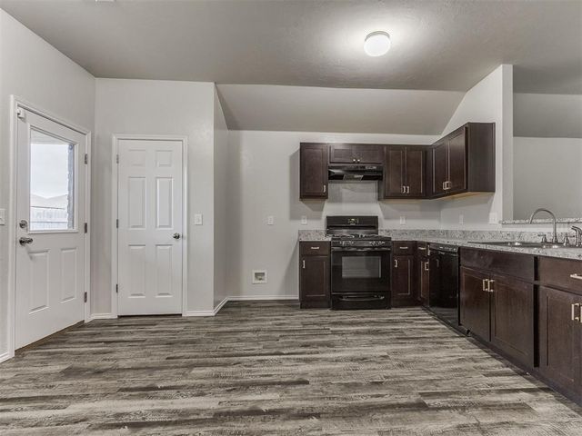 215 Waterside Drive, Newcastle, OK 73065