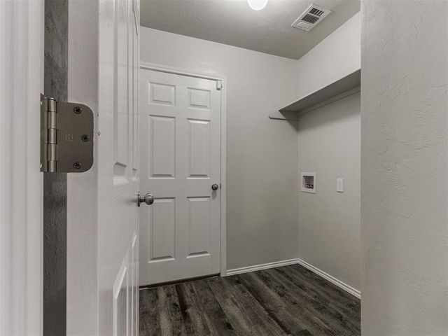 215 Waterside Drive, Newcastle, OK 73065