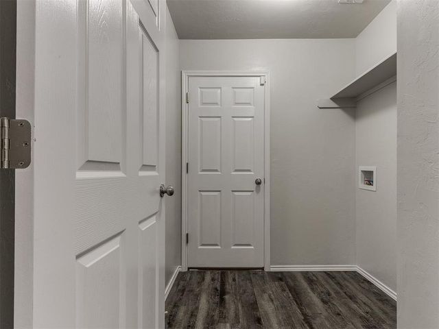 215 Waterside Drive, Newcastle, OK 73065