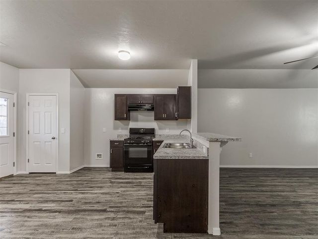 215 Waterside Drive, Newcastle, OK 73065