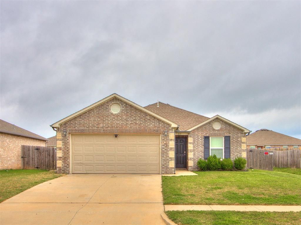 215 Waterside Drive, Newcastle, OK 73065