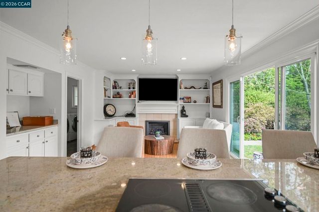 661 Derbyshire Place, Danville, CA 94526