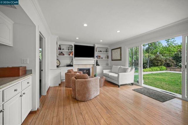 661 Derbyshire Place, Danville, CA 94526