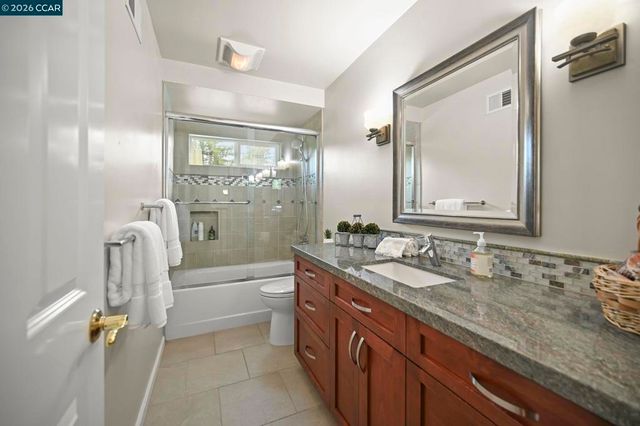 661 Derbyshire Place, Danville, CA 94526