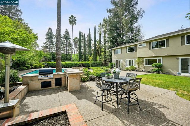 661 Derbyshire Place, Danville, CA 94526