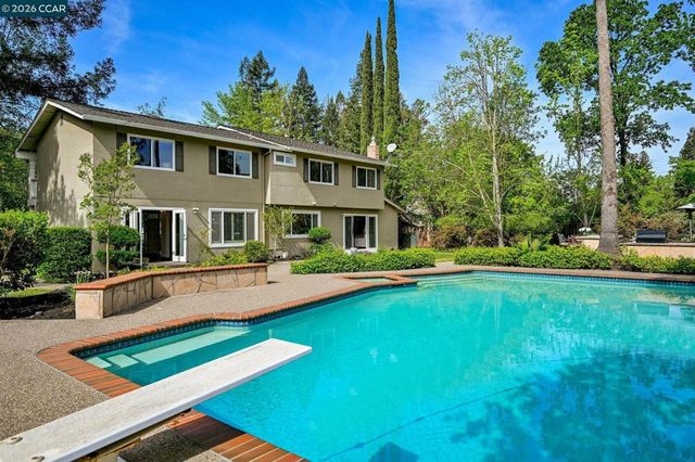 661 Derbyshire Place, Danville, CA 94526