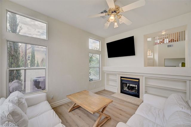9240 Pitching Wedge Drive, Las Vegas, NV 89134