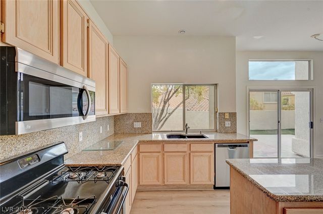 9240 Pitching Wedge Drive, Las Vegas, NV 89134