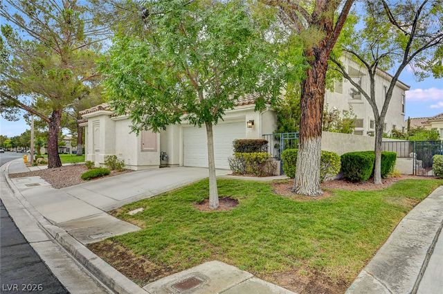 9240 Pitching Wedge Drive, Las Vegas, NV 89134