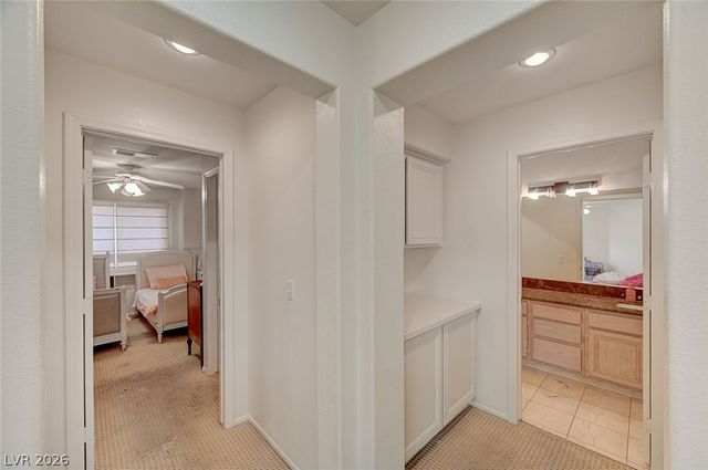 9240 Pitching Wedge Drive, Las Vegas, NV 89134