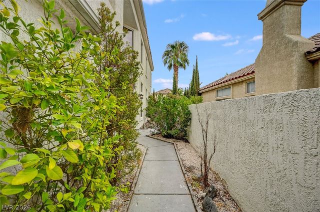 9240 Pitching Wedge Drive, Las Vegas, NV 89134