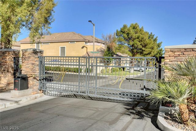 9240 Pitching Wedge Drive, Las Vegas, NV 89134