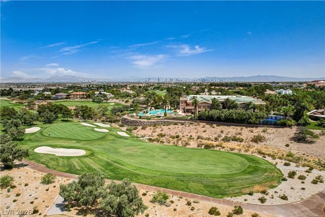 9240 Pitching Wedge Drive, Las Vegas, NV 89134
