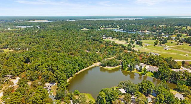 5 Top Flite Lane, Trinity, TX 75862