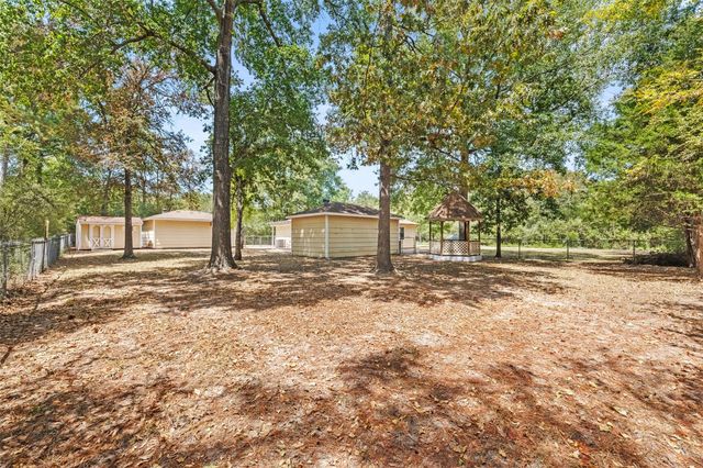 5 Top Flite Lane, Trinity, TX 75862
