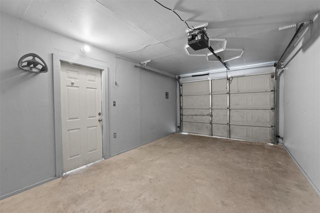 5 Top Flite Lane, Trinity, TX 75862