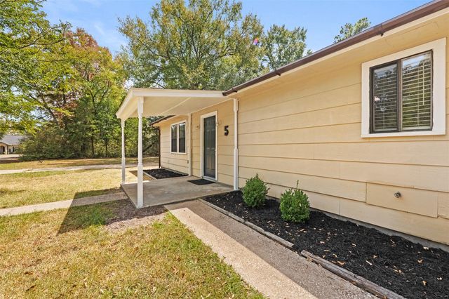 5 Top Flite Lane, Trinity, TX 75862
