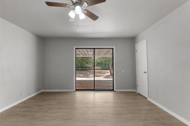 5 Top Flite Lane, Trinity, TX 75862
