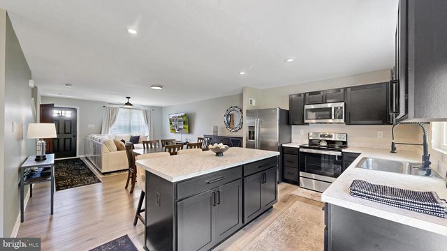 174 QUARTZ DR, Dover, DE 19904