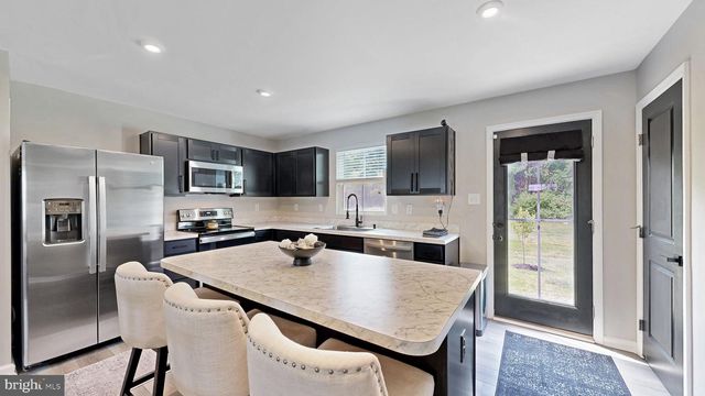 174 QUARTZ DR, Dover, DE 19904