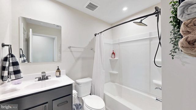 174 QUARTZ DR, Dover, DE 19904