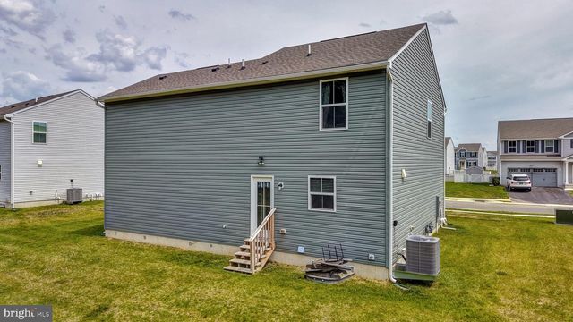 174 QUARTZ DR, Dover, DE 19904