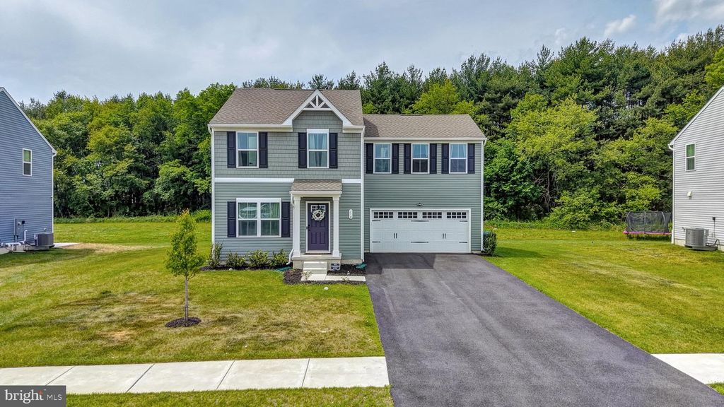 174 QUARTZ DR, Dover, DE 19904
