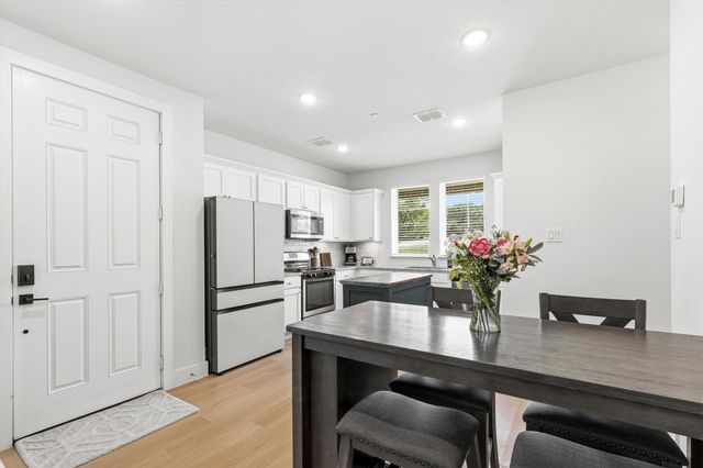7688 Resting Mews, North Richland Hills, TX 76182
