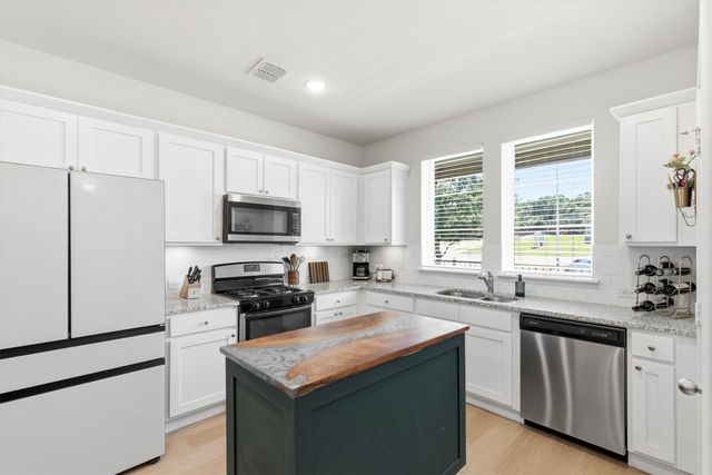 7688 Resting Mews, North Richland Hills, TX 76182
