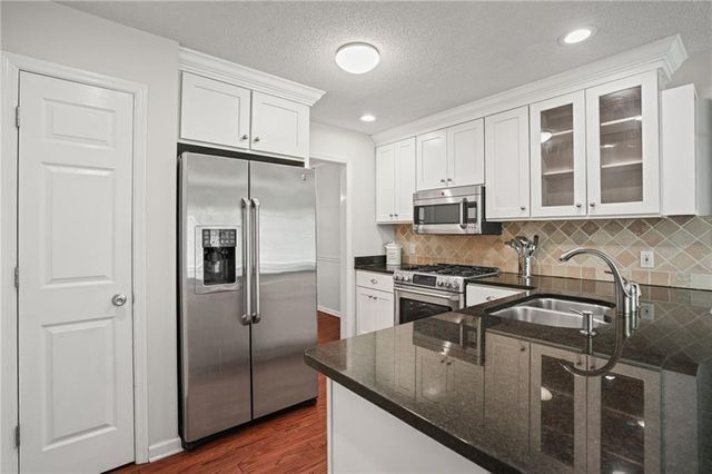 6732 Willowbrook Trail, Flowery Branch, GA 30542