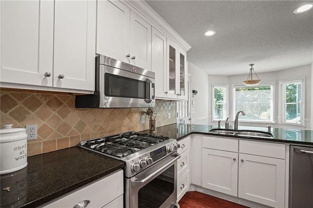 6732 Willowbrook Trail, Flowery Branch, GA 30542