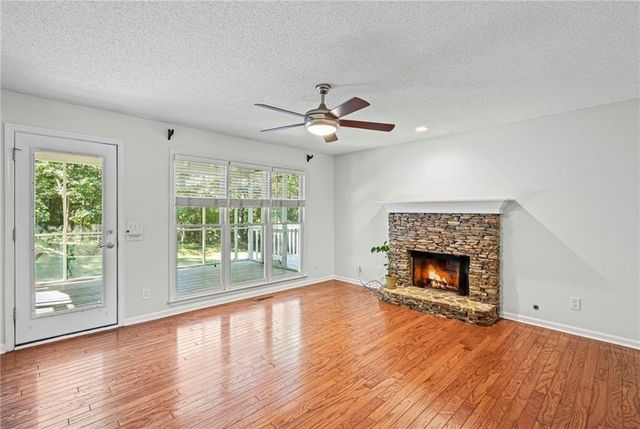 6732 Willowbrook Trail, Flowery Branch, GA 30542