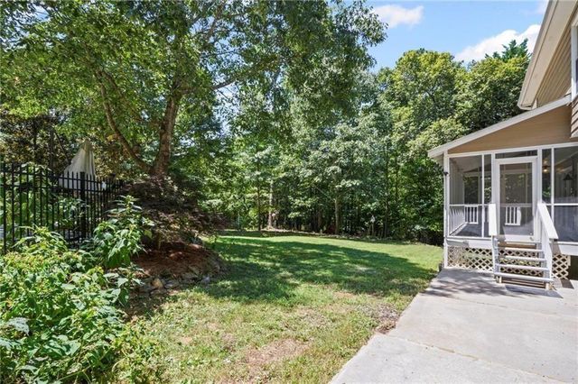 6732 Willowbrook Trail, Flowery Branch, GA 30542