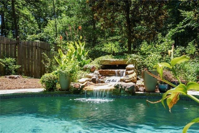 6732 Willowbrook Trail, Flowery Branch, GA 30542