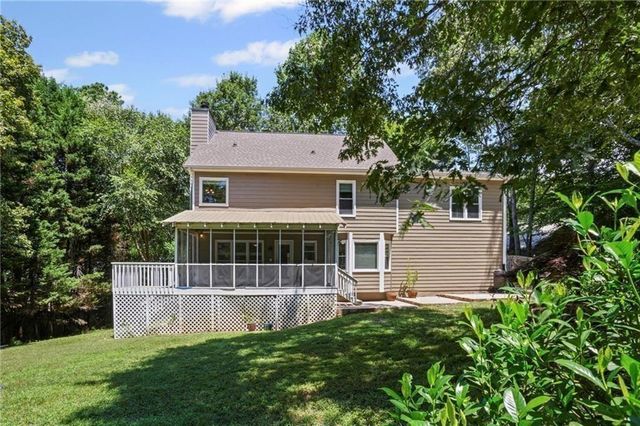 6732 Willowbrook Trail, Flowery Branch, GA 30542