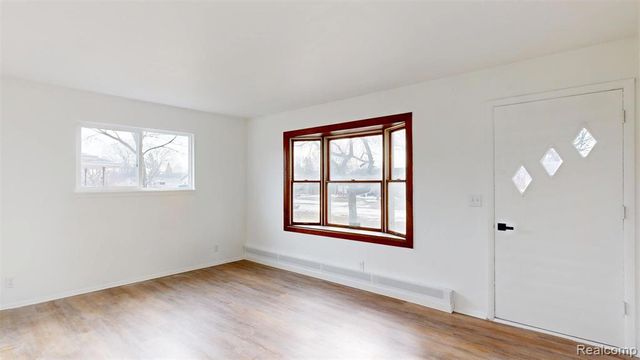 904 Oakview Drive, Saginaw, MI 48604