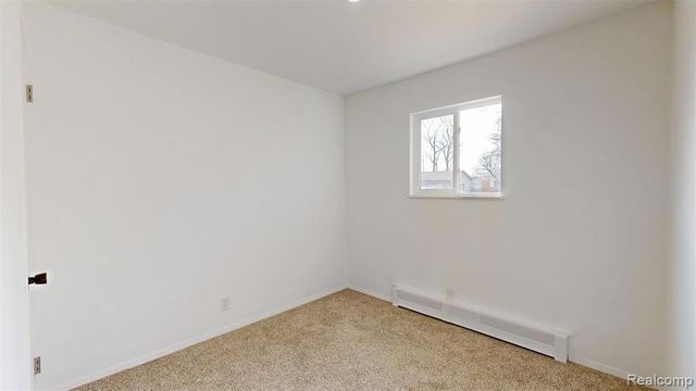 904 Oakview Drive, Saginaw, MI 48604