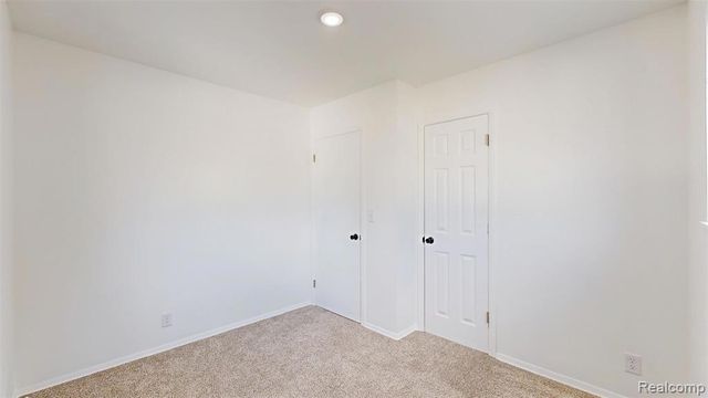 904 Oakview Drive, Saginaw, MI 48604