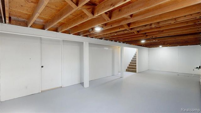 904 Oakview Drive, Saginaw, MI 48604