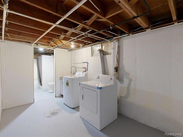 904 Oakview Drive, Saginaw, MI 48604