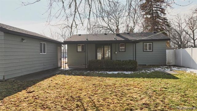 904 Oakview Drive, Saginaw, MI 48604