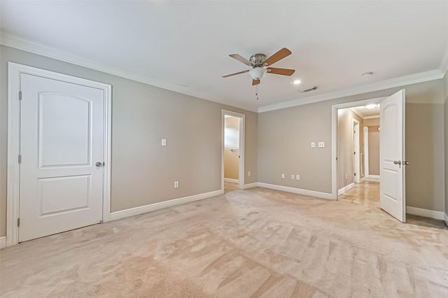 8007 Pruitt Drive, Galveston, TX 77554
