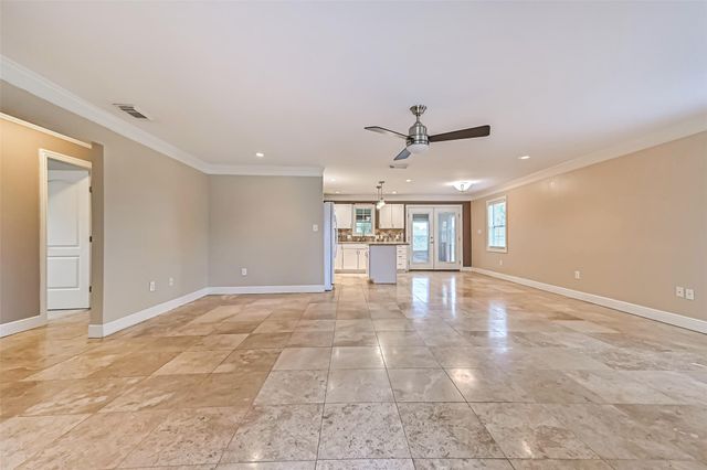 8007 Pruitt Drive, Galveston, TX 77554