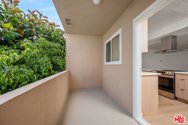 833 5th Street 203, Santa Monica, CA 90403