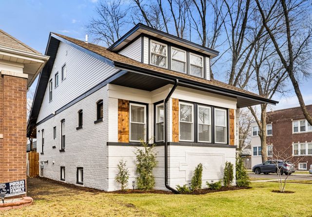 5700 W Grace Street, Chicago, IL 60634