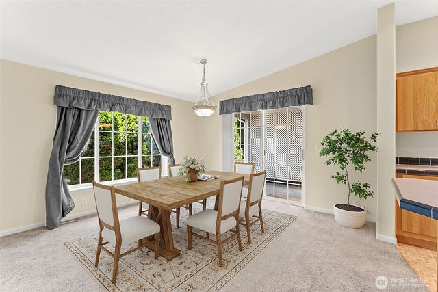 1933 Windflower Lane SE, Lacey, WA 98503