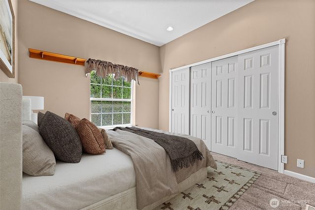 1933 Windflower Lane SE, Lacey, WA 98503